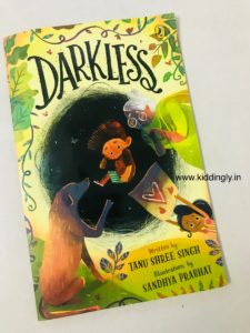 Darkless: A beautiful book about mother-child bond Darkless: A beautiful book about mother-child bond - IMG 4791 225x300